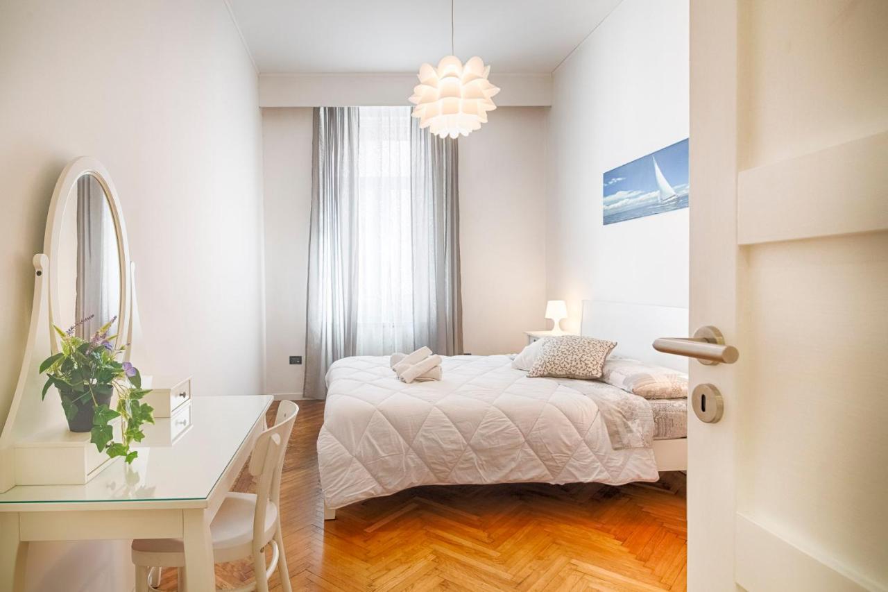Mihaela Apartment - Charme Near The Station Trieste Exterior photo