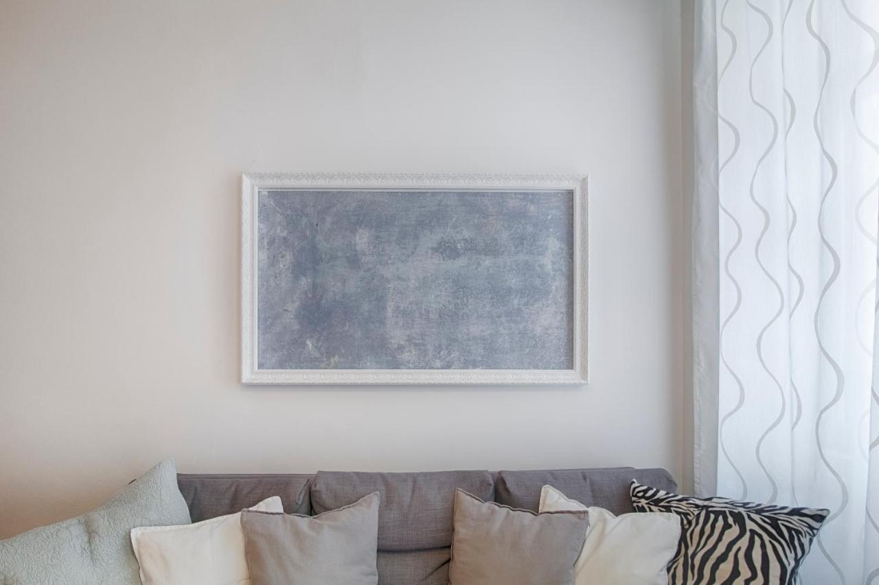 Mihaela Apartment - Charme Near The Station Trieste Exterior photo